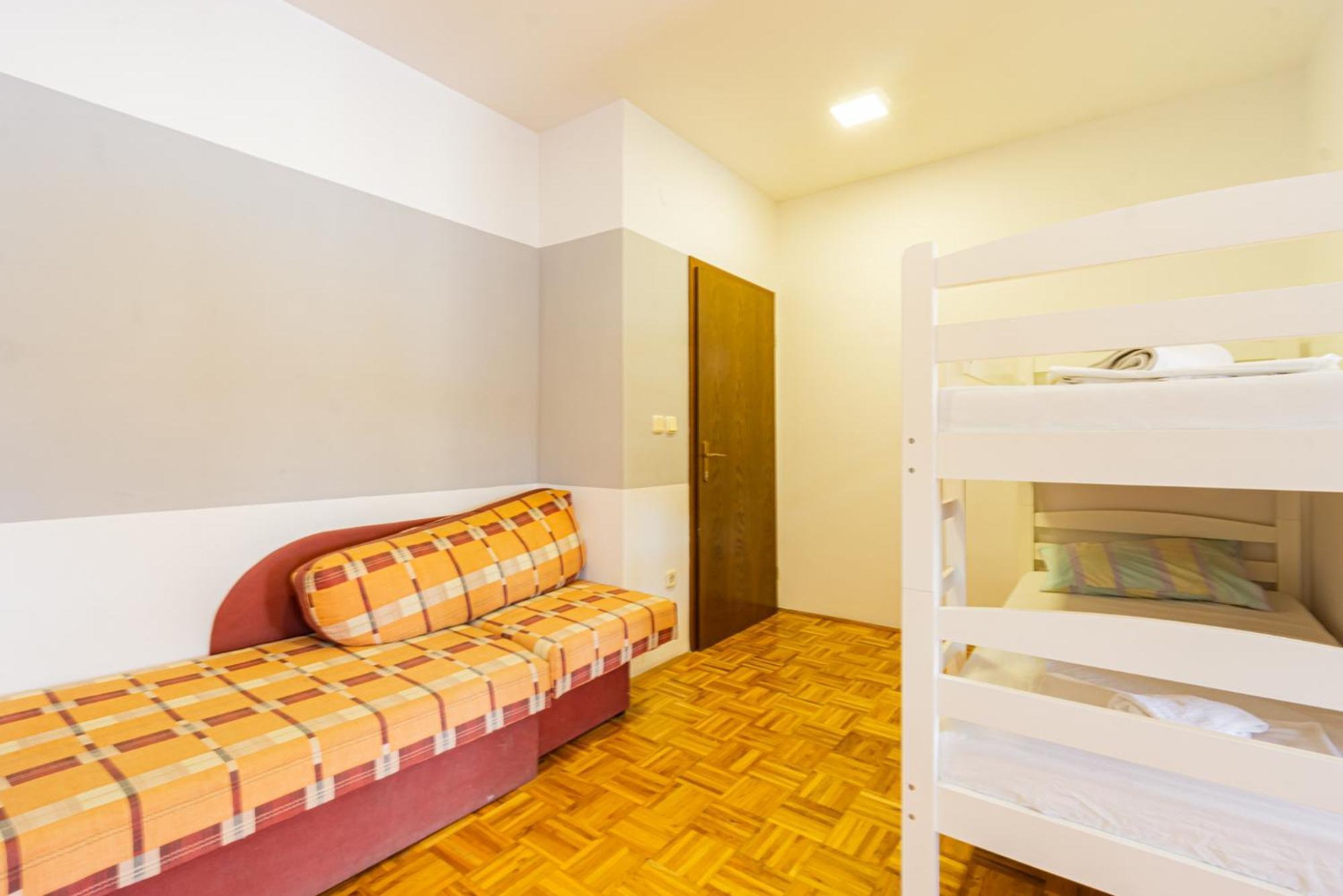 Appartamento Galinec With Mountain And Seaview Metajna Camera foto