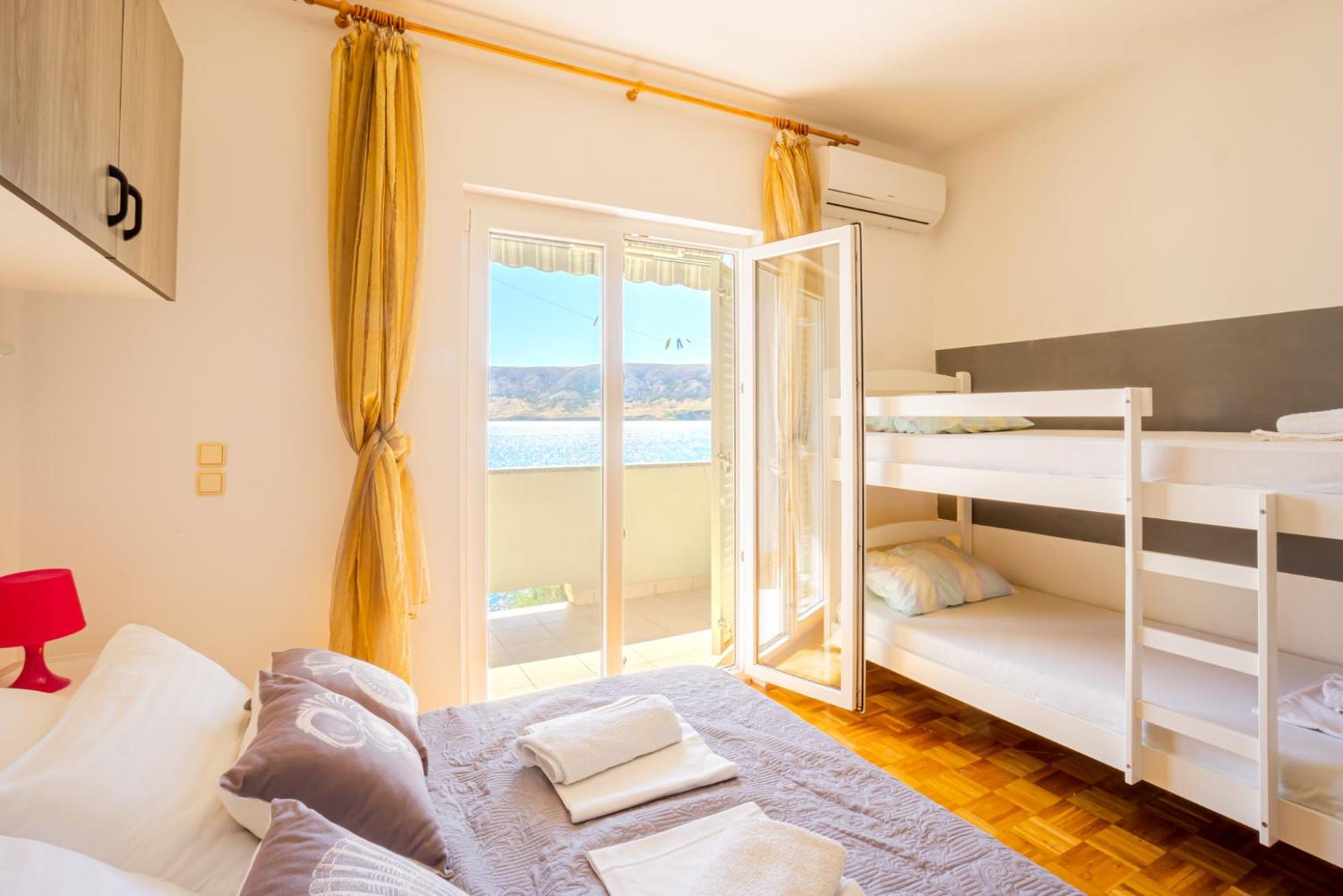Appartamento Galinec With Mountain And Seaview Metajna Camera foto