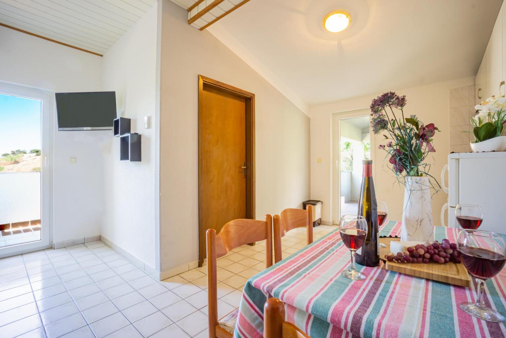 Appartamento Galinec With Mountain And Seaview Metajna Camera foto